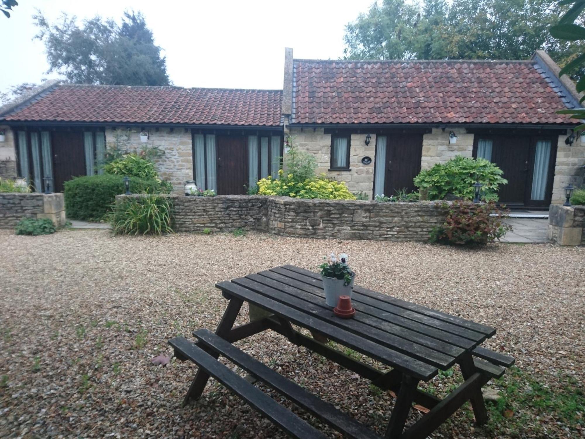 Beeches Farmhouse Country Cottages & Rooms Bradford-On-Avon Rum bild